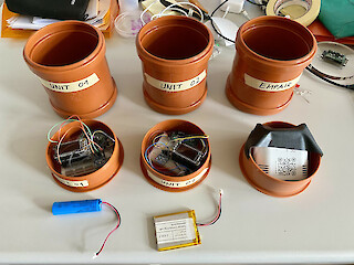 Prototypen zur Bodenatmung. © Duy Bui, ZHdK.