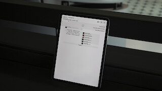 In discussion mode, readers can share their thoughts and engage in an active exchange of opinions with their community.