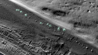 A strong glancing light reveals further structures. It is still unclear whether these are previously undiscovered «Bodensee-Hügeli».