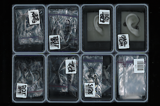 Ergonomische und gestalterische Faktoren und Entscheide wurden stets mittels physischen 1:1 Prototypen validiert.