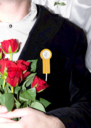 Photo of the digital urn «The One». Photo: Jonatan Bischof & Elias Diehl. © ZHdK.